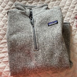Women’s Patagonia quarter zip